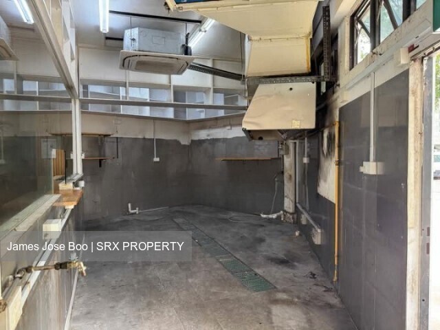 Amk fnb restaurant | Near hawker centre | Fitted kitchen  (D20), Shop House #597505651